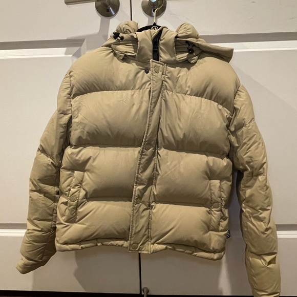 Aritzia The Super Puff Shorty Oxford Tan Sz XS NWOT - Picture 2 of 16